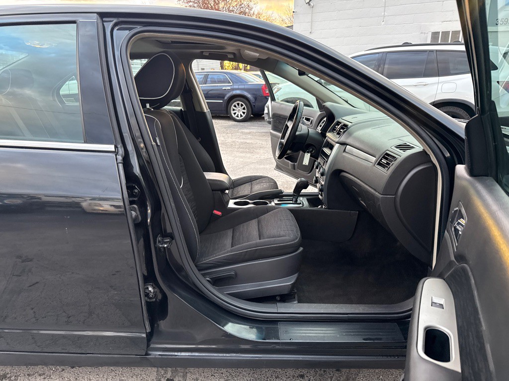 2012 Ford Fusion Image 11