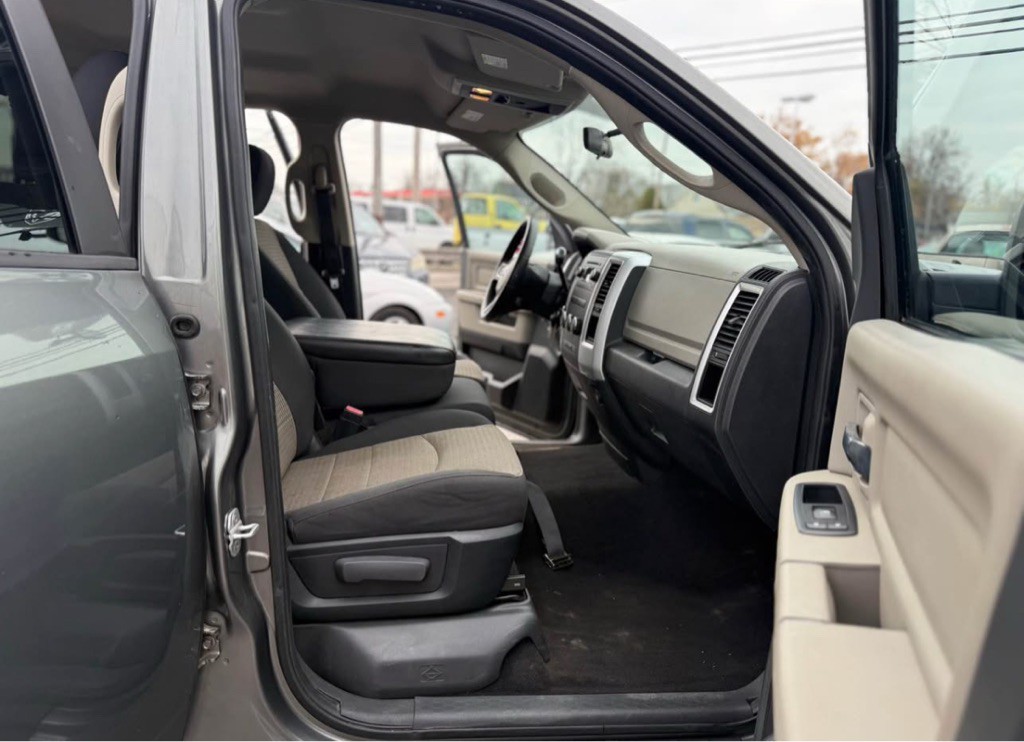 2011 Dodge Ram 1500 Image 11