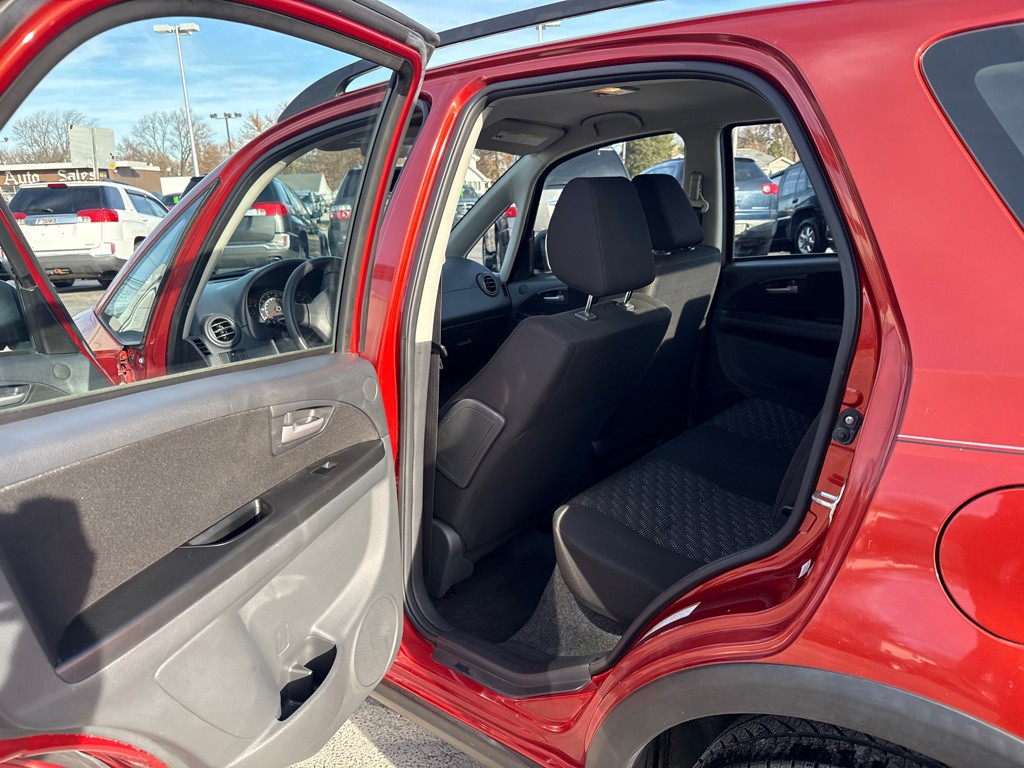 2008 Suzuki SX4 Image 12