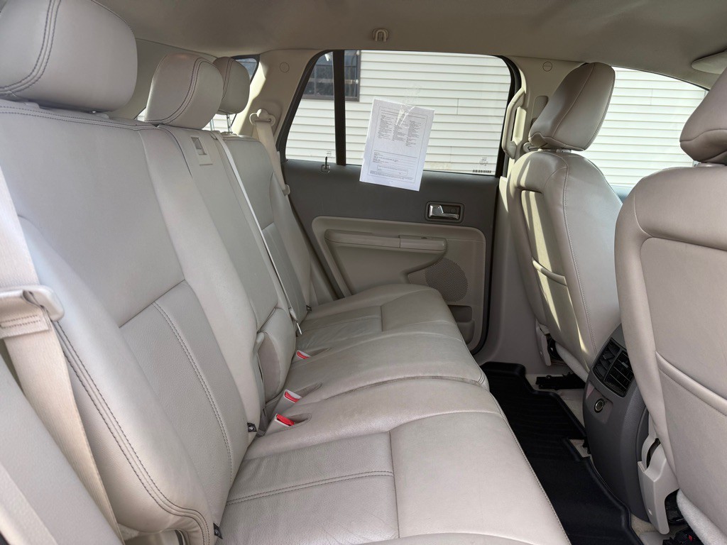 2010 Ford Edge Image 10