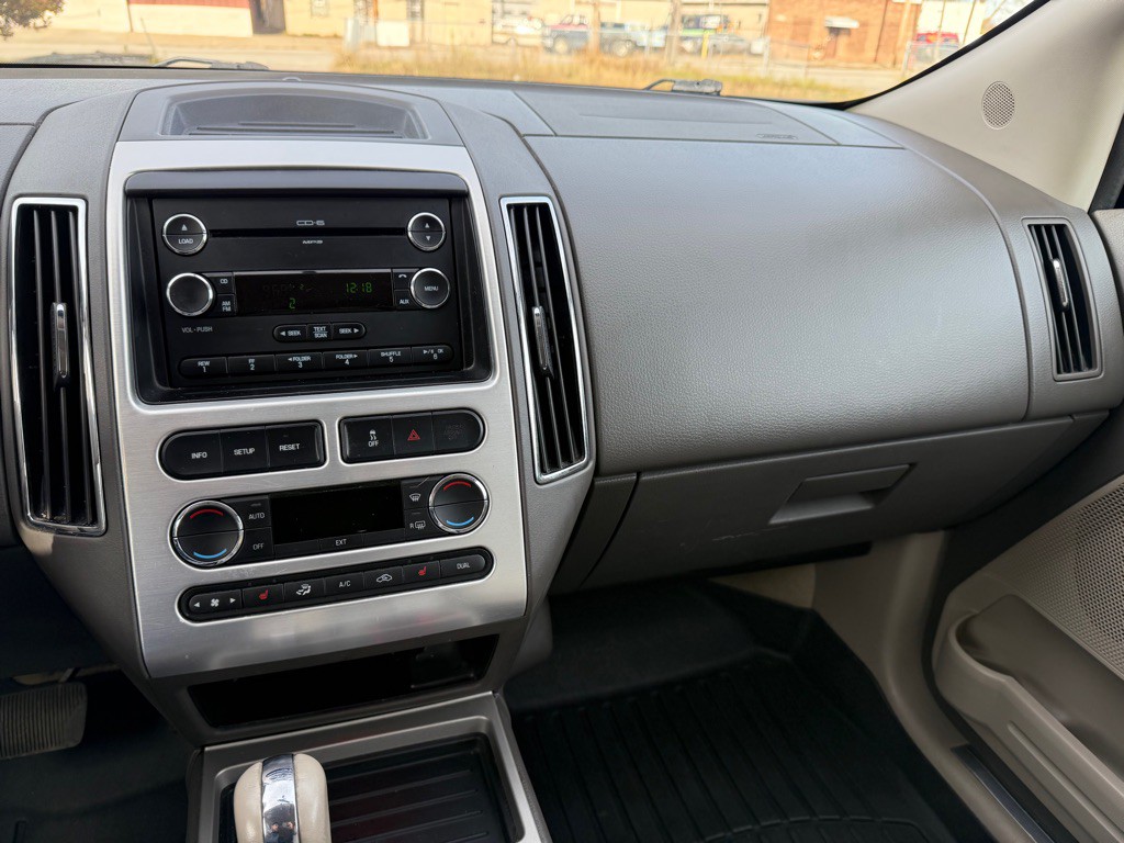 2010 Ford Edge Image 13