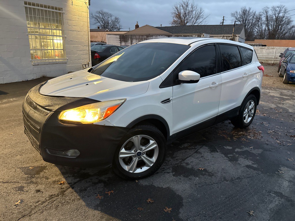 2016 Ford Escape Image 1