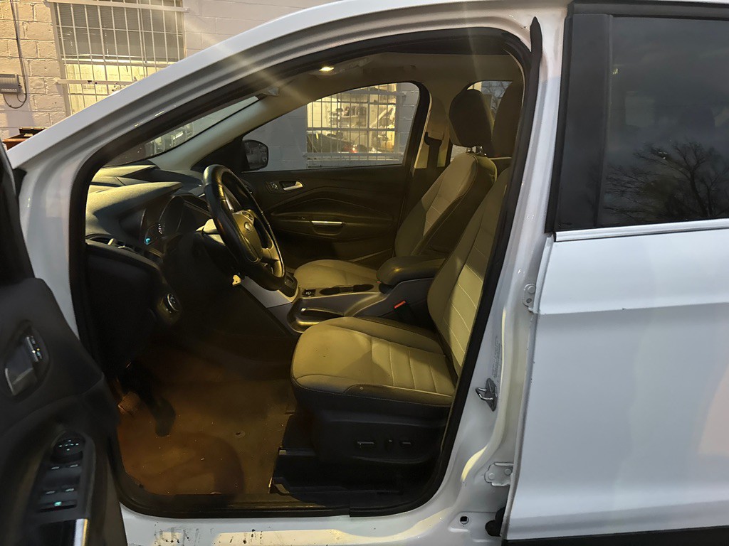 2016 Ford Escape Image 10