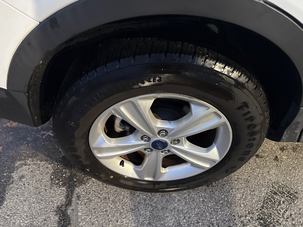 2016 Ford Escape Image 17