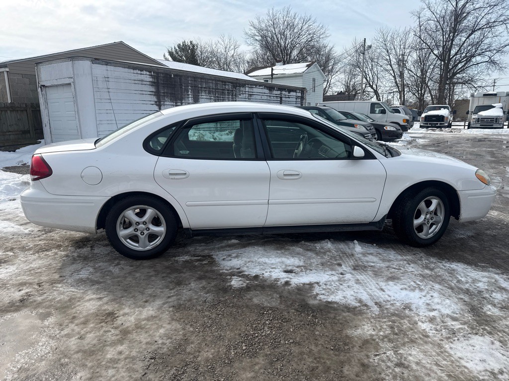 2006 Ford Taurus Image 5