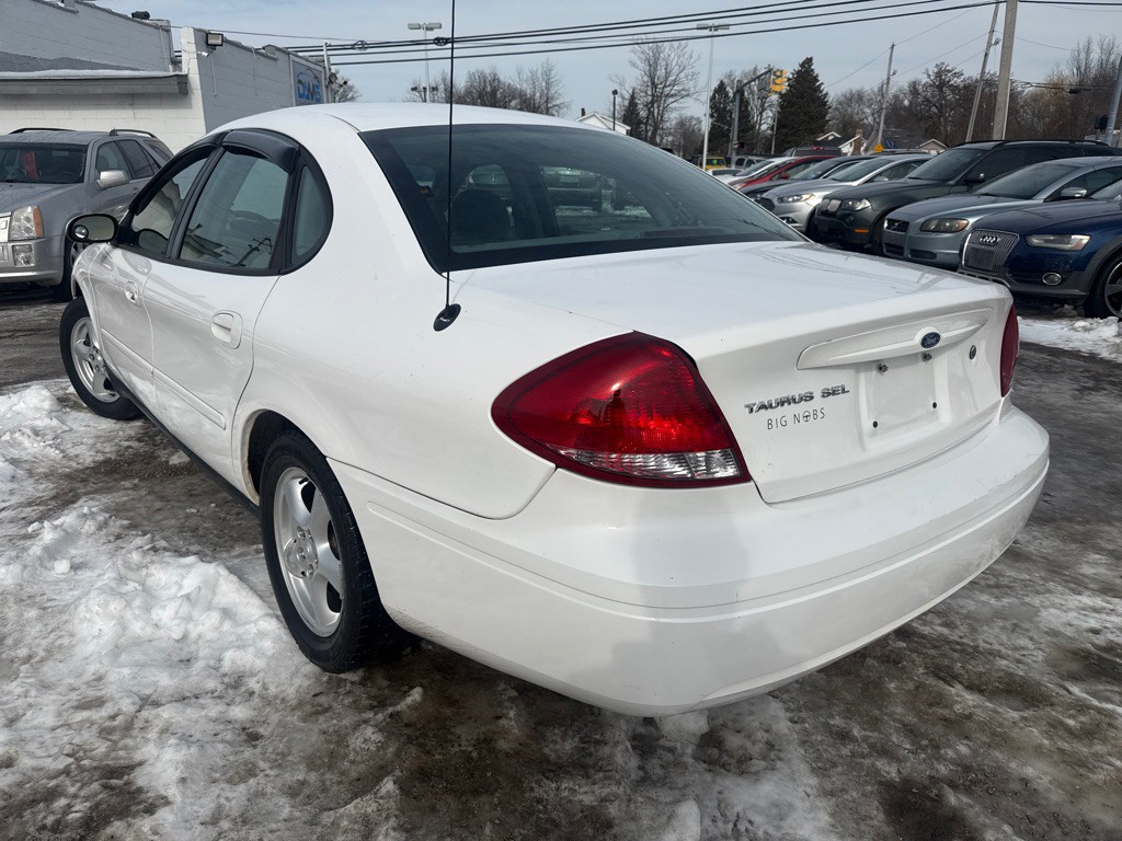 2006 Ford Taurus Image 6