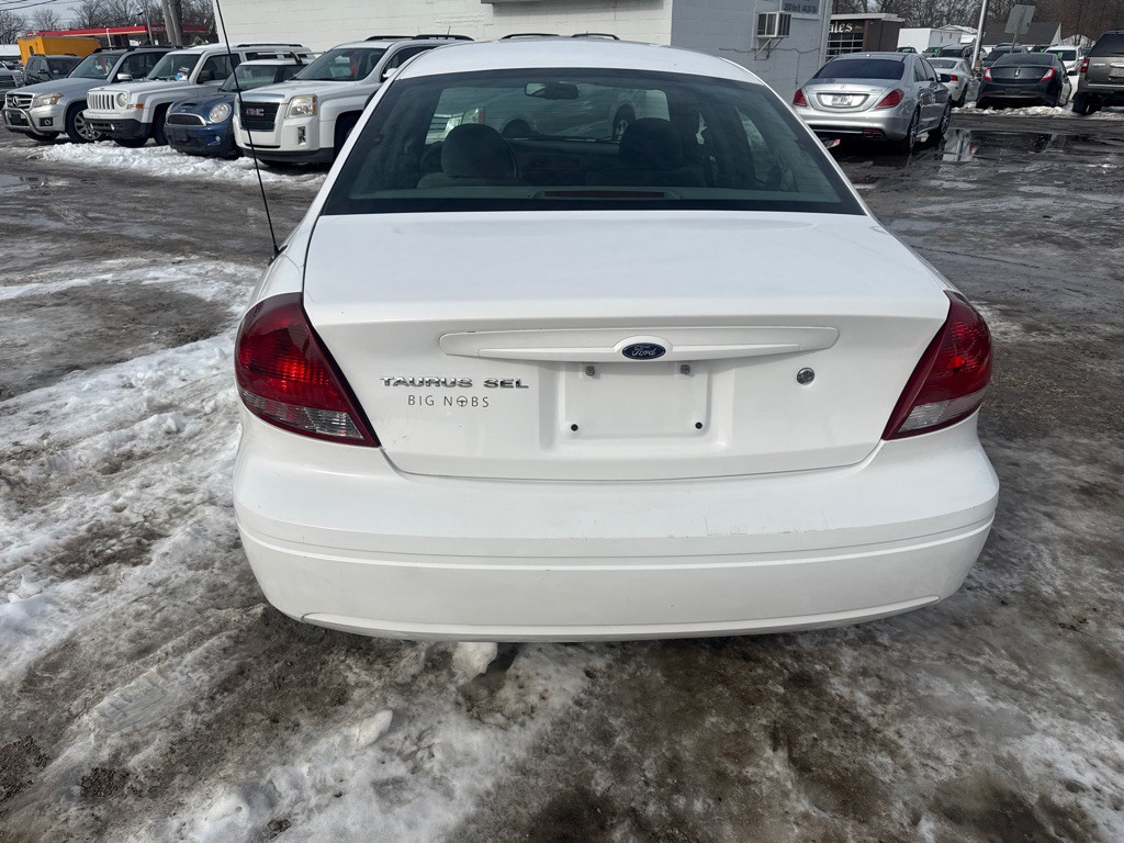 2006 Ford Taurus Image 7