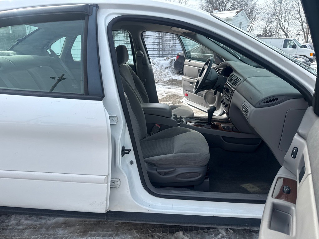 2006 Ford Taurus Image 11