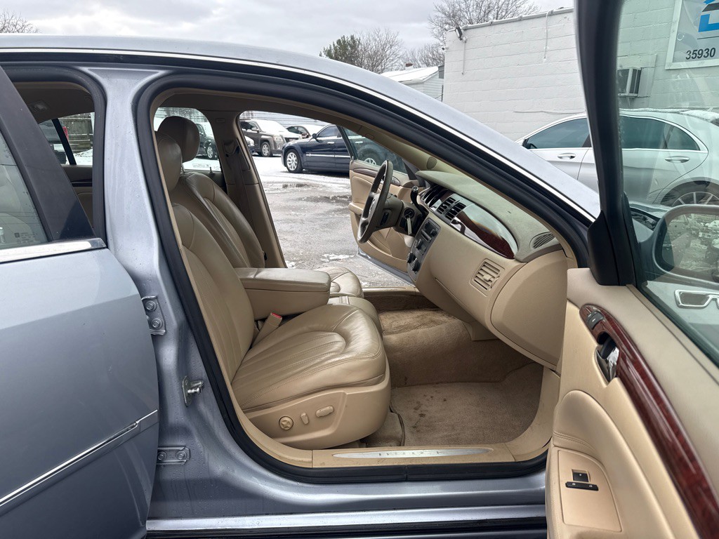 2006 Buick Lucerne Image 11