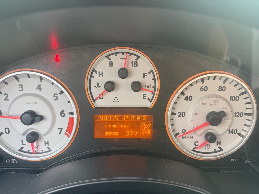 2014 Nissan Titan Image 13