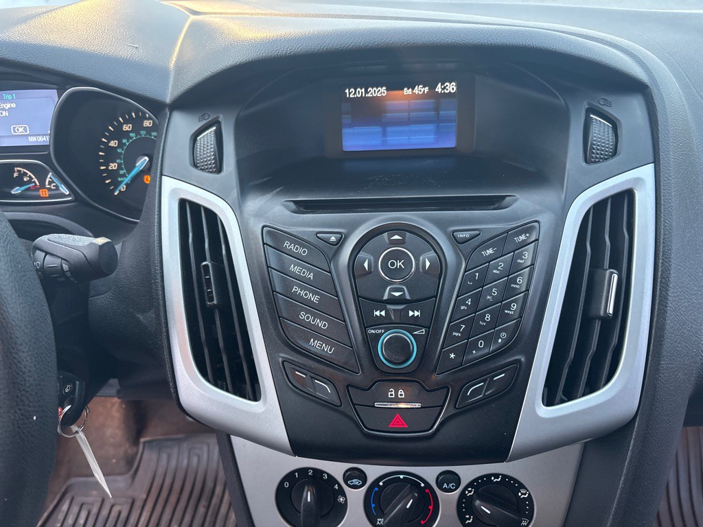 2014 Ford Focus Image 15