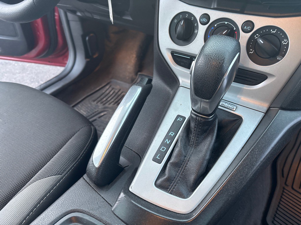 2014 Ford Focus Image 16