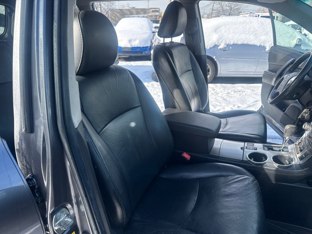 2012 Toyota Highlander Image 14