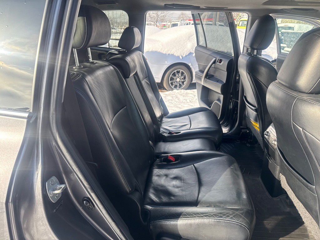 2012 Toyota Highlander Image 15