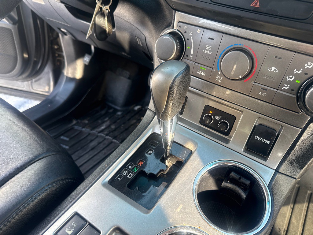 2012 Toyota Highlander Image 19