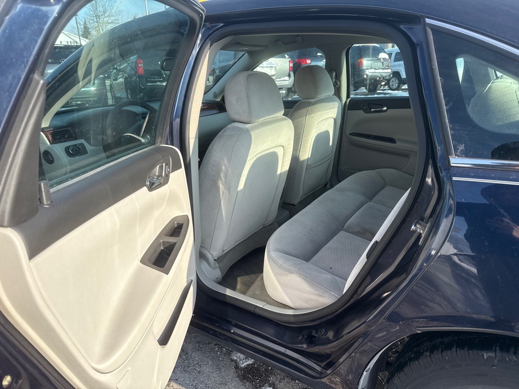 2008 Chevrolet Impala Image 12