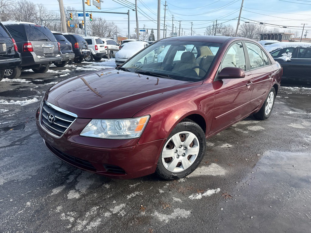 2010 Hyundai Sonata Image 1