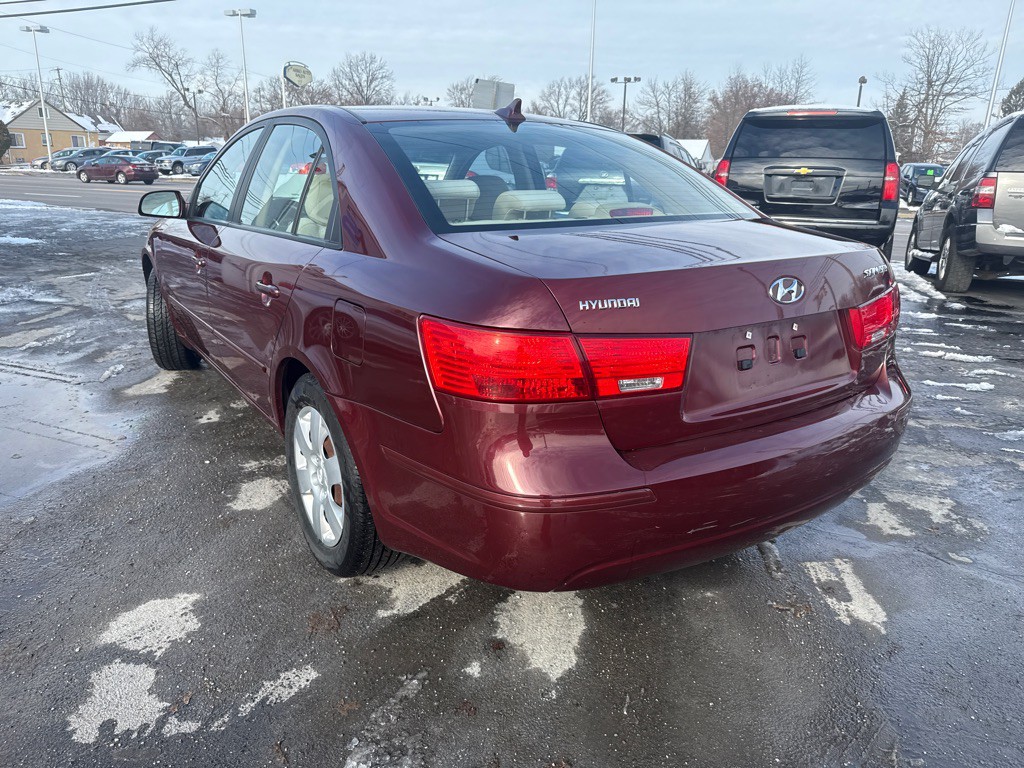 2010 Hyundai Sonata Image 8