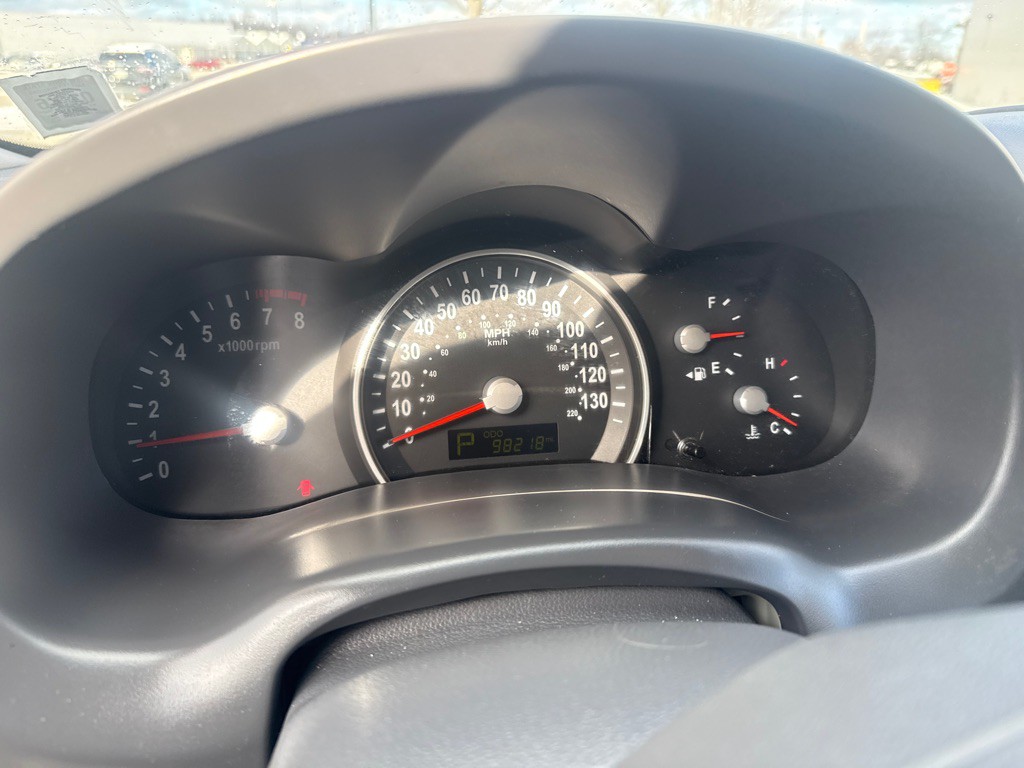 2014 Kia Sedona Image 16