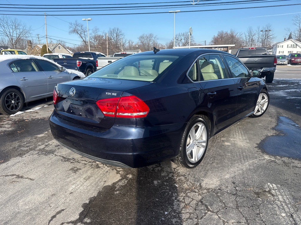 2015 Volkswagen Passat Image 6