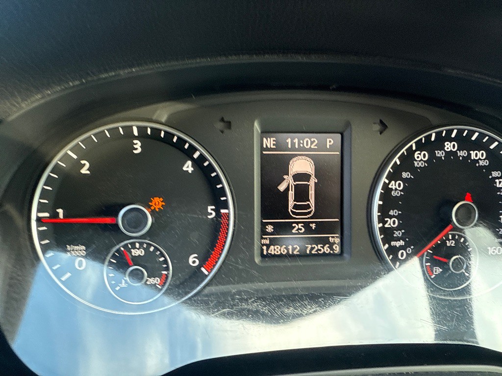 2015 Volkswagen Passat Image 15