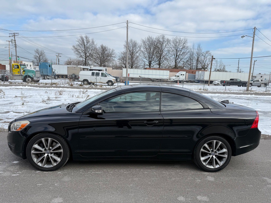 2012 Volvo C70 Image 6