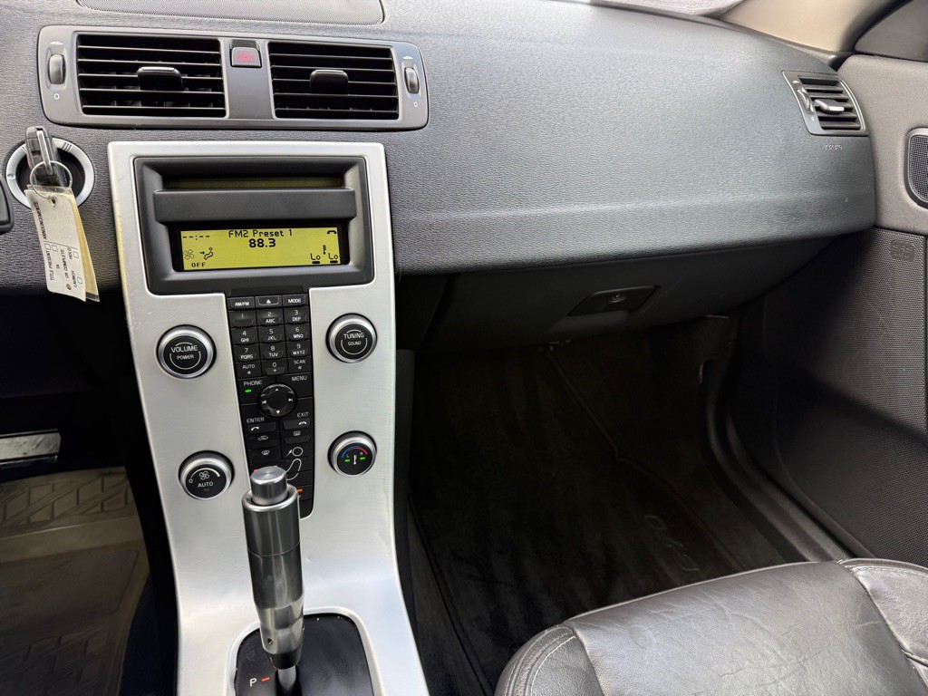 2012 Volvo C70 Image 13