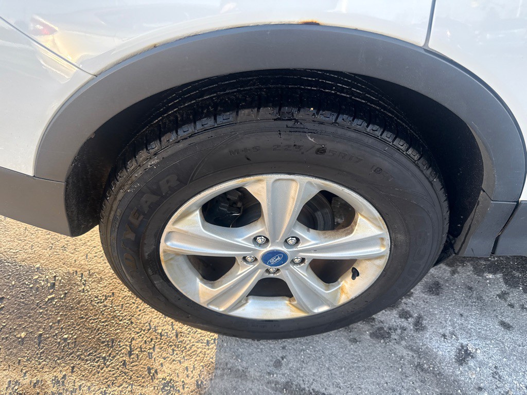 2013 Ford Escape Image 16