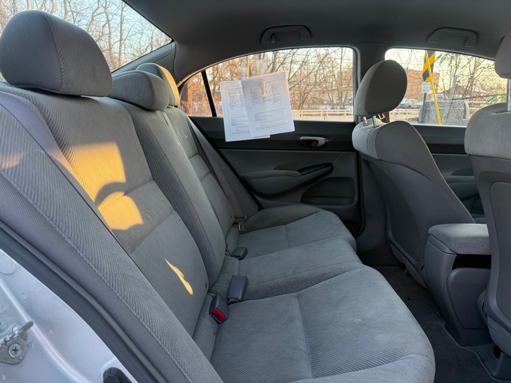 2011 Honda Civic Image 10