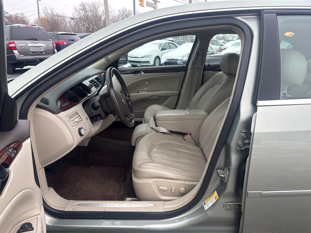2007 Buick Lucerne Image 10