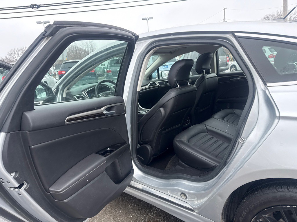 2014 Ford Fusion Image 12