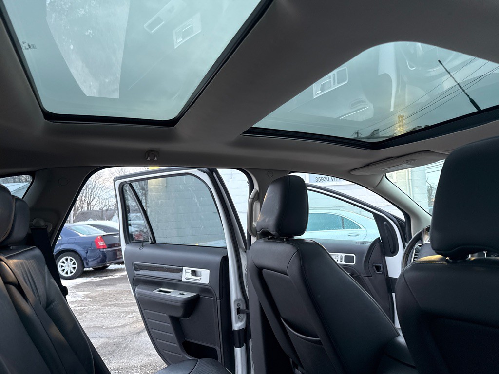 2009 Lincoln MKX Image 16