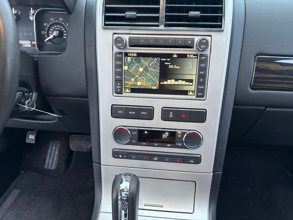 2009 Lincoln MKX Image 21