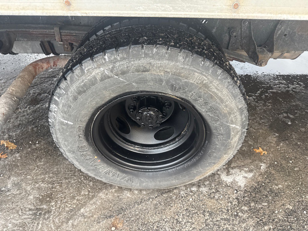 2017 Ford Econoline Image 19