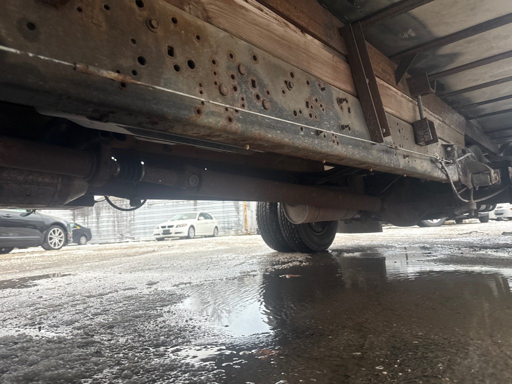 2017 Ford Econoline Image 24