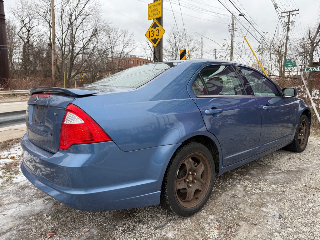 2010 Ford Fusion Image 3