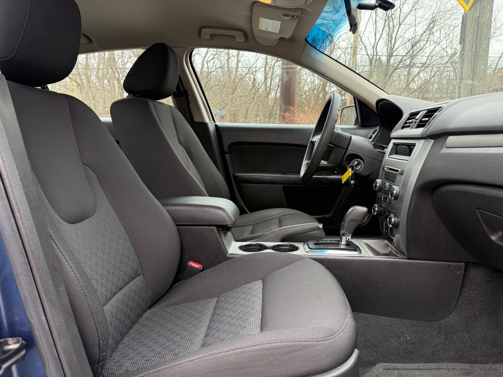 2010 Ford Fusion Image 9