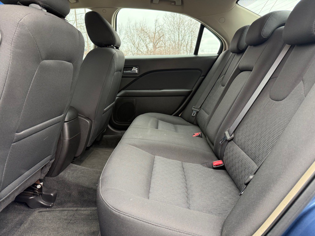 2010 Ford Fusion Image 11
