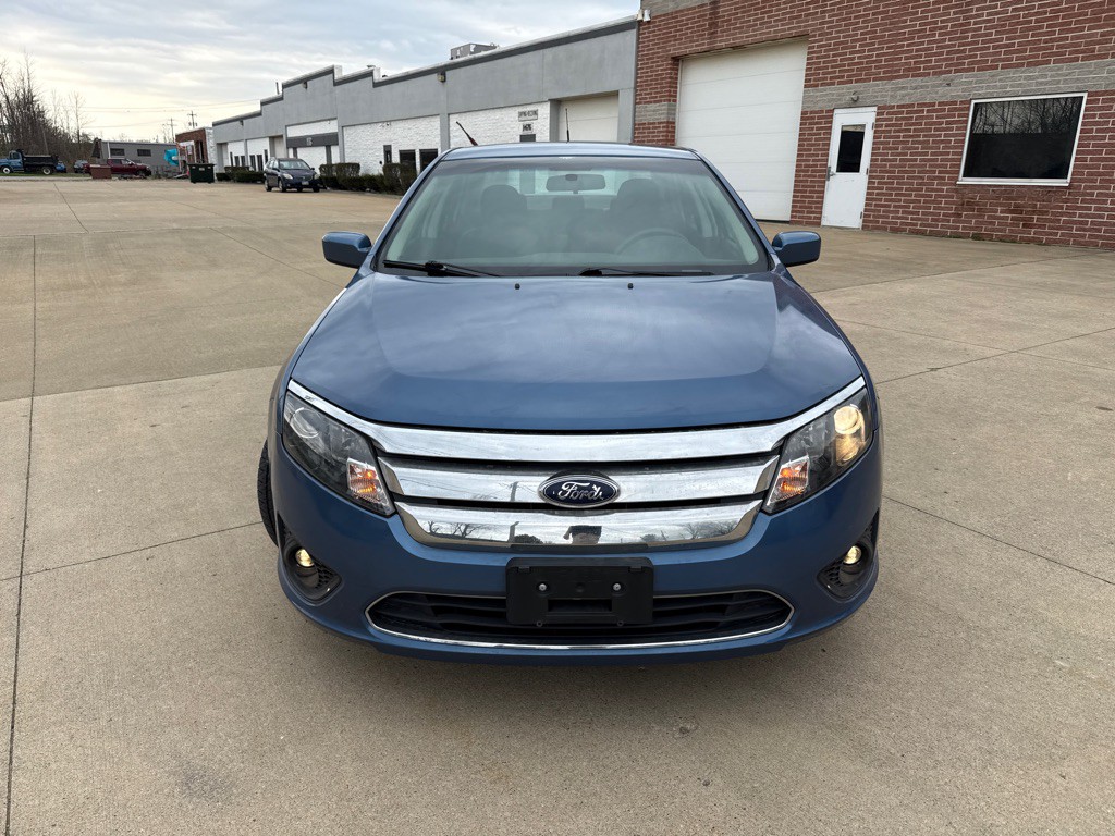2010 Ford Fusion Image 2