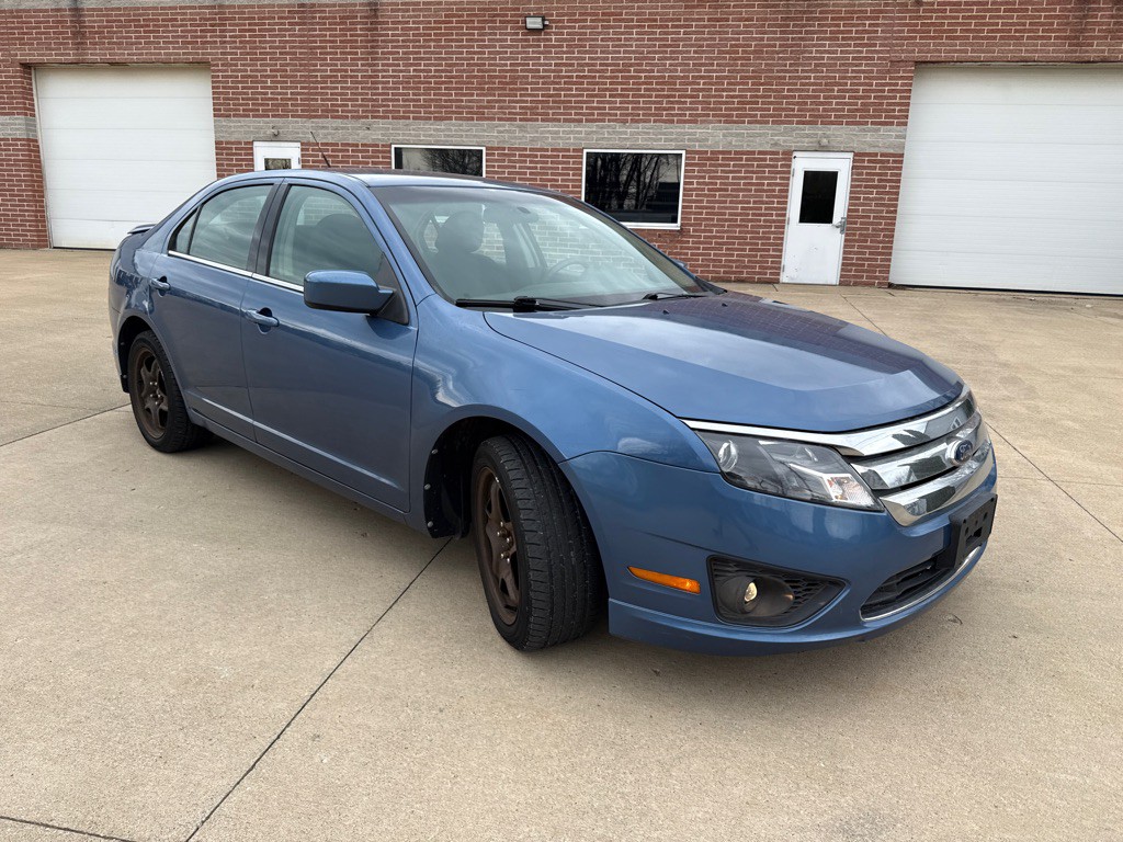 2010 Ford Fusion Image 3