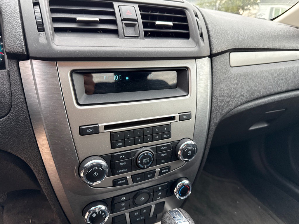 2010 Ford Fusion Image 16