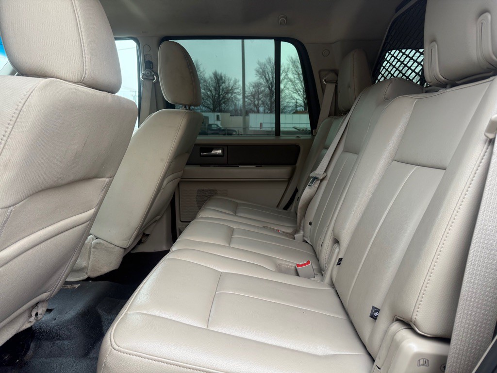 2012 Ford Expedition Image 11