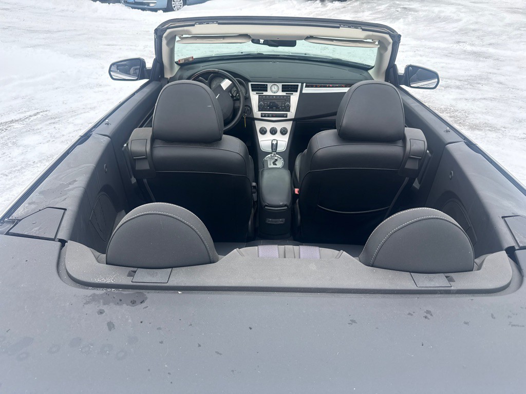 2009 Chrysler Sebring Image 18