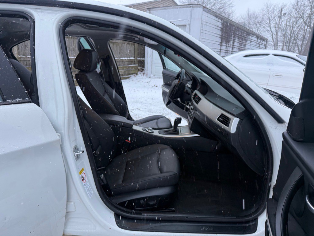 2007 BMW 3 Series Image 11