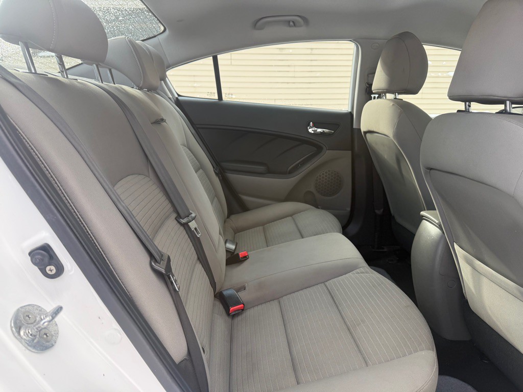 2015 Kia Forte Image 11