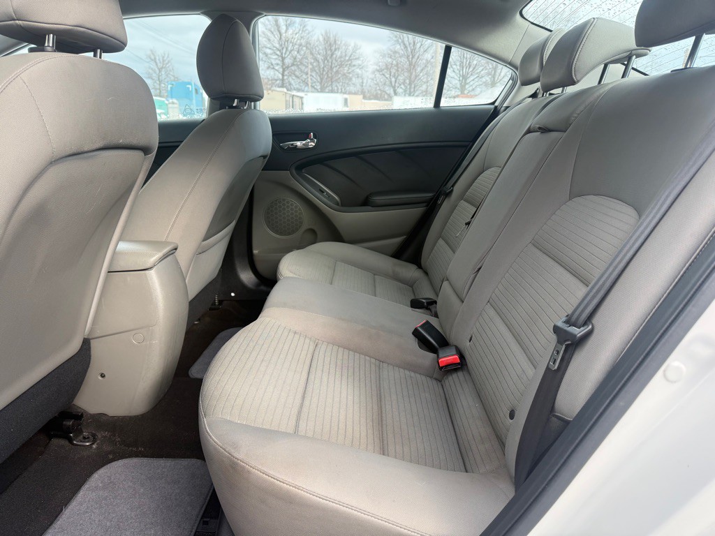 2015 Kia Forte Image 12