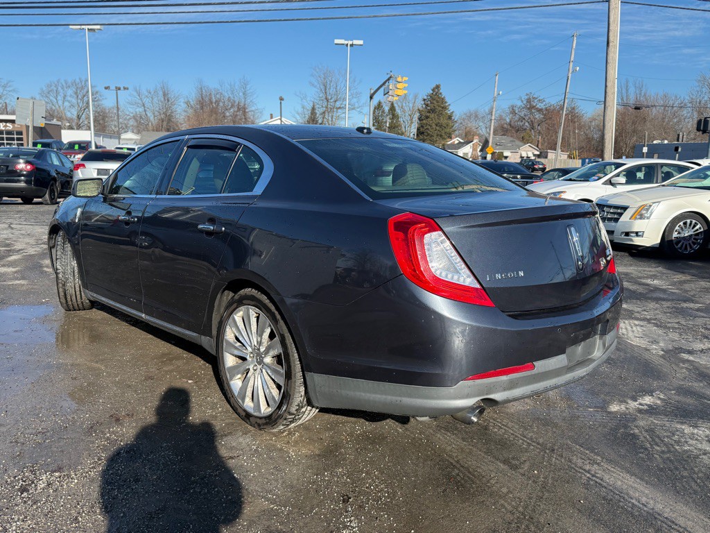 2013 Lincoln MKS Image 8