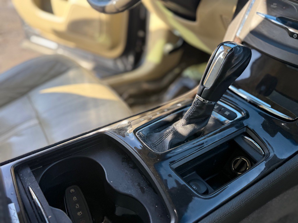 2013 Lincoln MKS Image 17