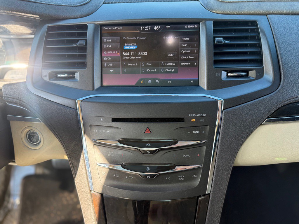 2013 Lincoln MKS Image 18