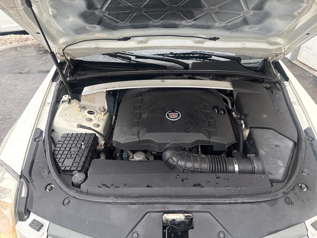 2010 Cadillac CTS Image 20